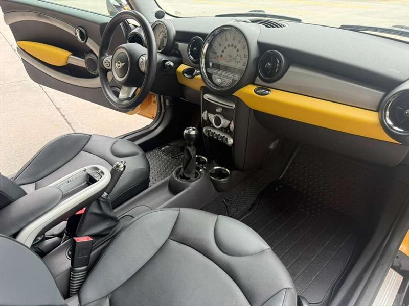MINI Cooper  2008