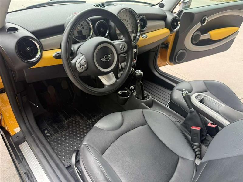 MINI Cooper  2008