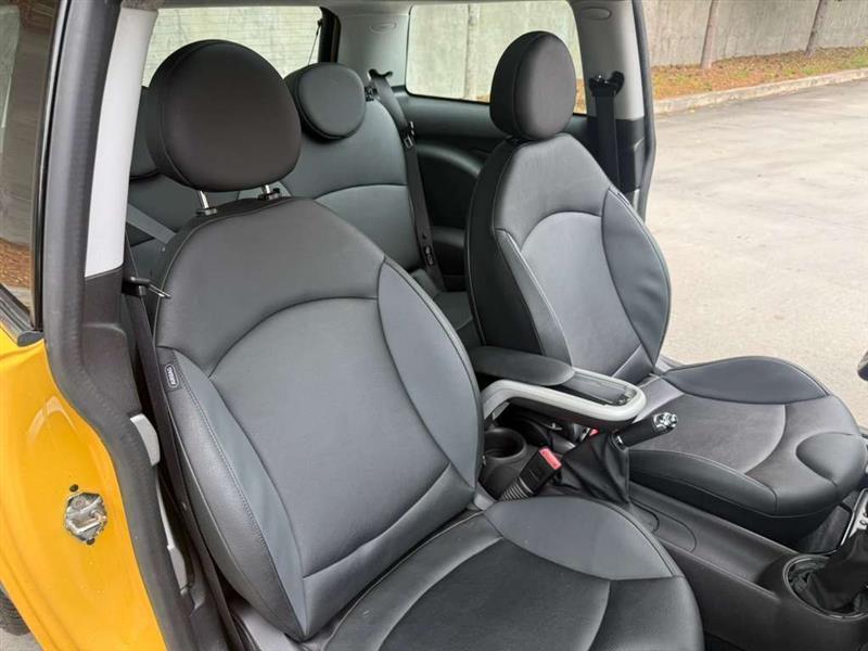 MINI Cooper  2008