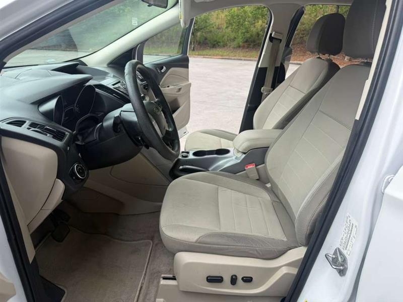 Ford Escape  2015