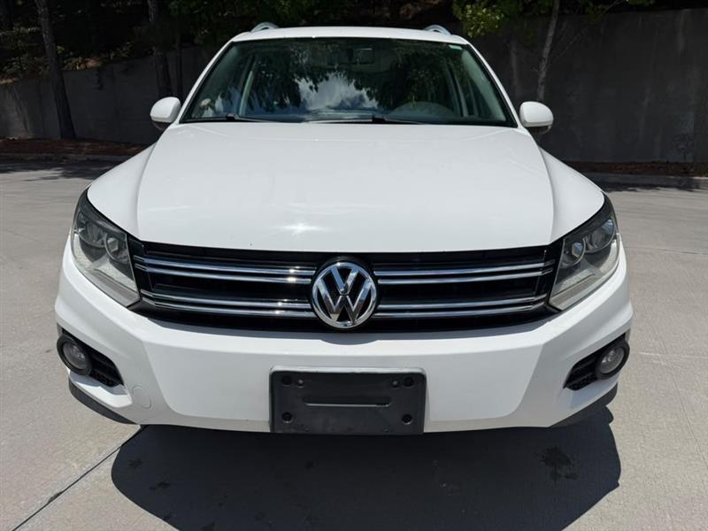 Volkswagen Tiguan  2013