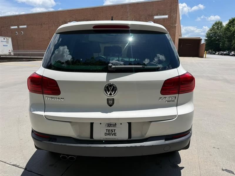 Volkswagen Tiguan  2013