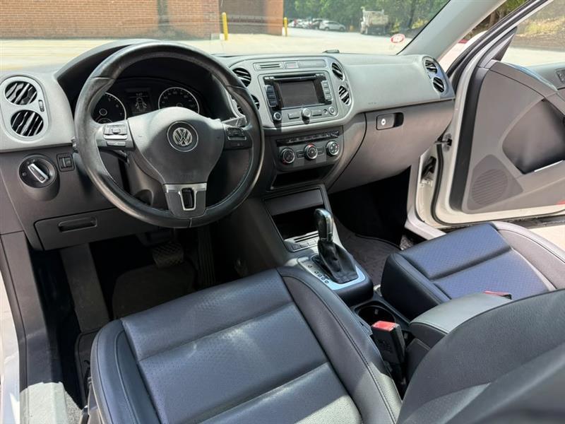Volkswagen Tiguan  2013