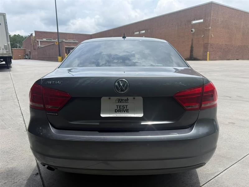 Volkswagen Passat  2013