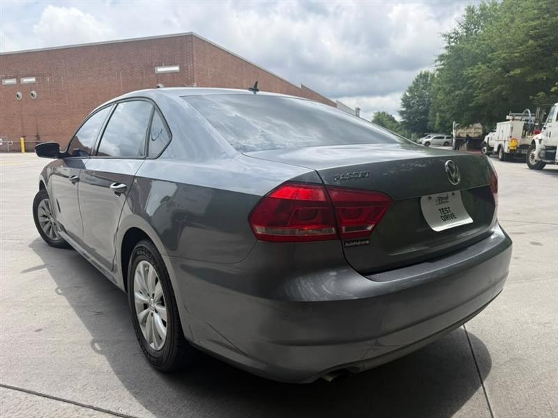 Volkswagen Passat  2013