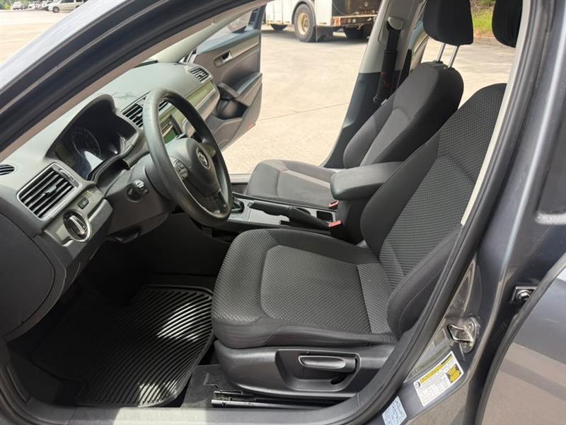 Volkswagen Passat  2013