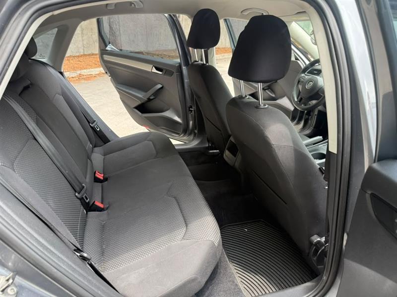 Volkswagen Passat  2013