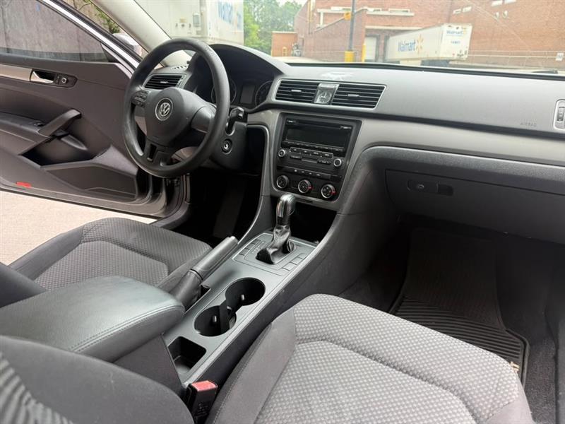 Volkswagen Passat  2013