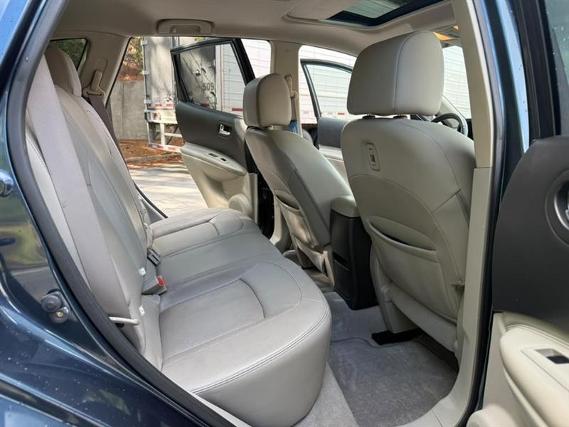 Nissan Rogue  2013
