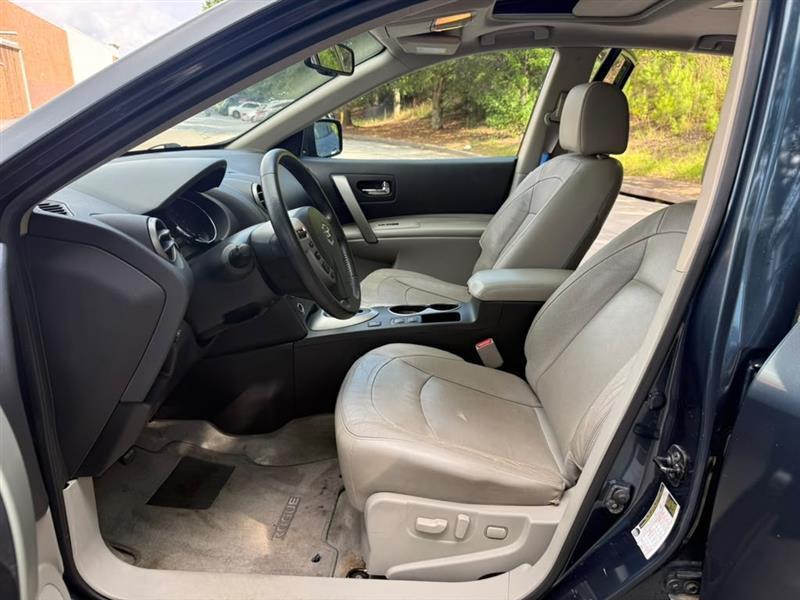 Nissan Rogue  2013