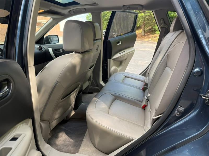 Nissan Rogue  2013