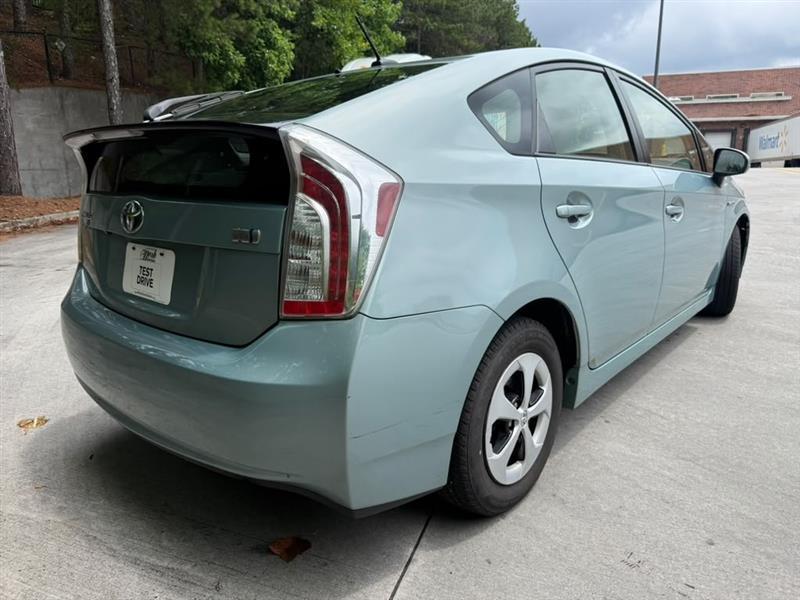 Toyota Prius  2013