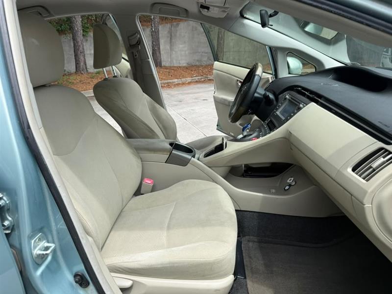 Toyota Prius  2013
