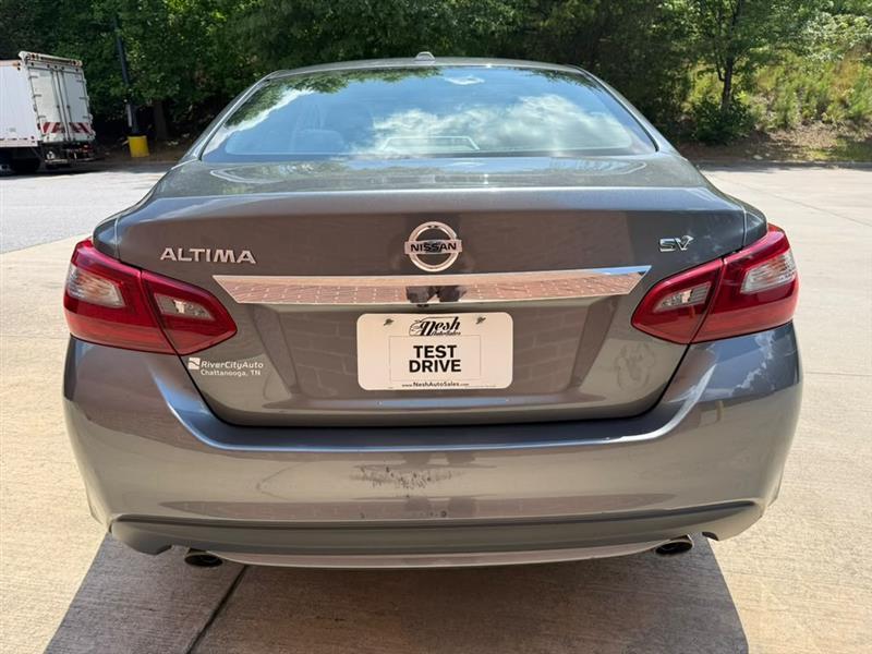 Nissan Altima  2018