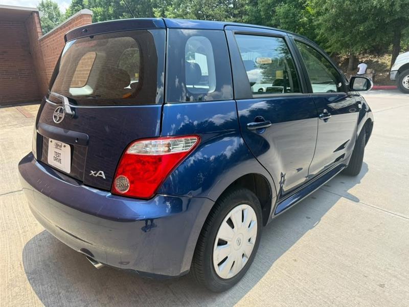 Scion xA  2006