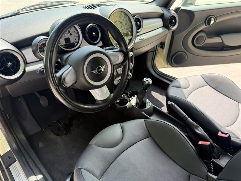 MINI Cooper  2009