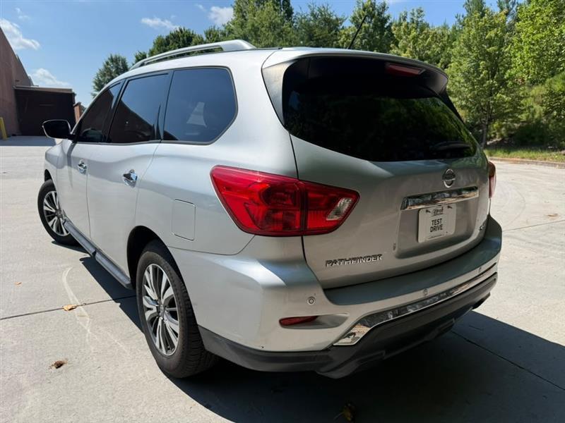 Nissan Pathfinder  2017