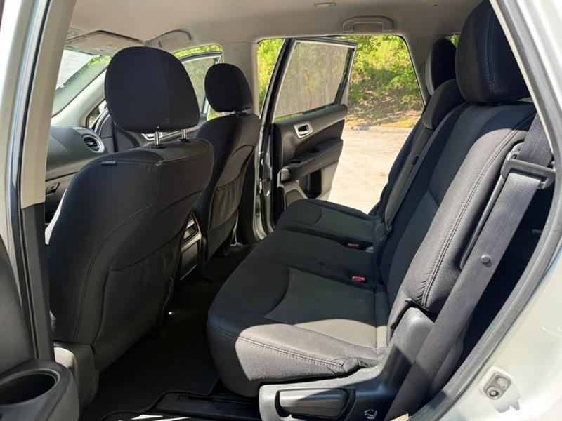 Nissan Pathfinder  2017