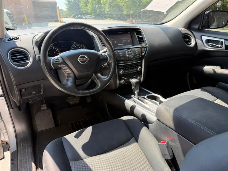Nissan Pathfinder  2017