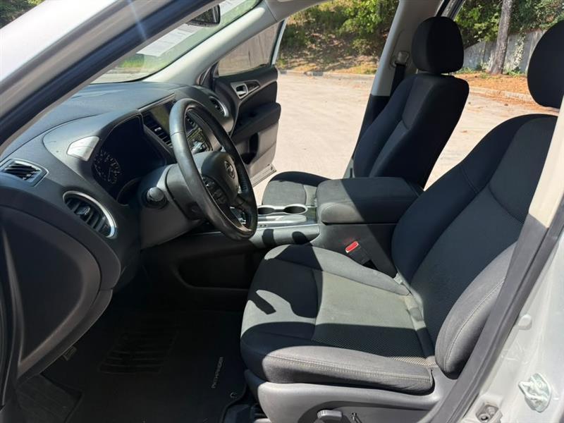 Nissan Pathfinder  2017