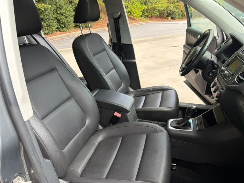 Volkswagen Tiguan  2013