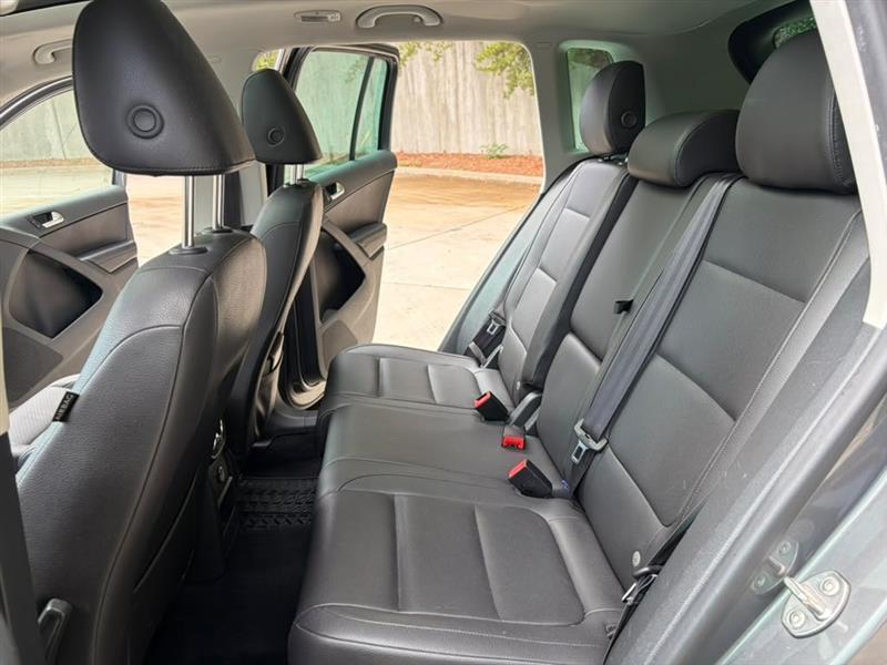 Volkswagen Tiguan  2013