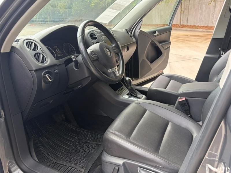 Volkswagen Tiguan  2013