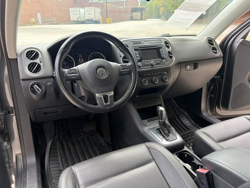 Volkswagen Tiguan  2013