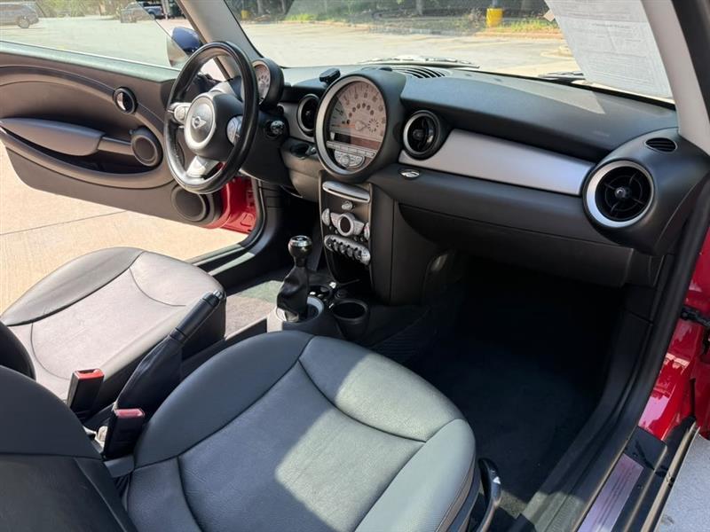 MINI Cooper  2010
