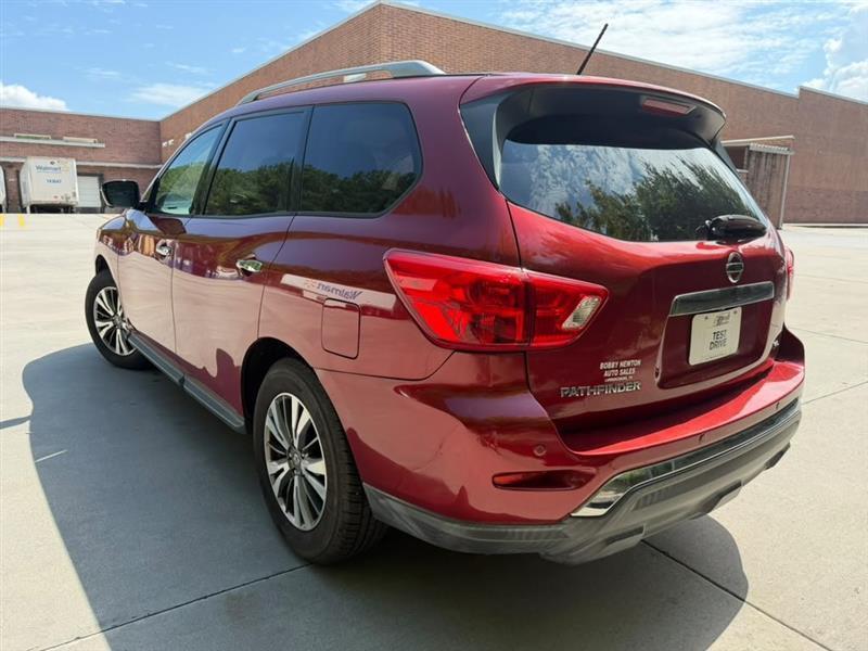 Nissan Pathfinder  2017