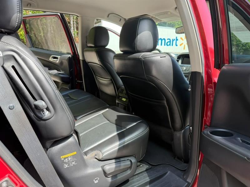 Nissan Pathfinder  2017