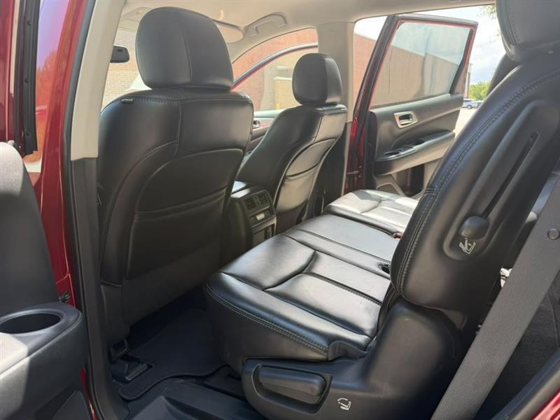 Nissan Pathfinder  2017