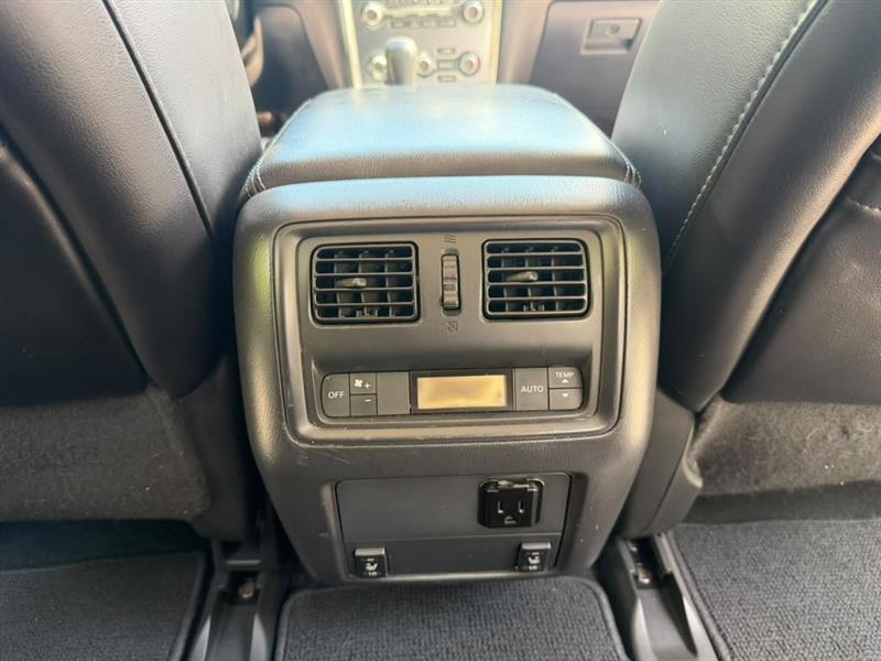 Nissan Pathfinder  2017