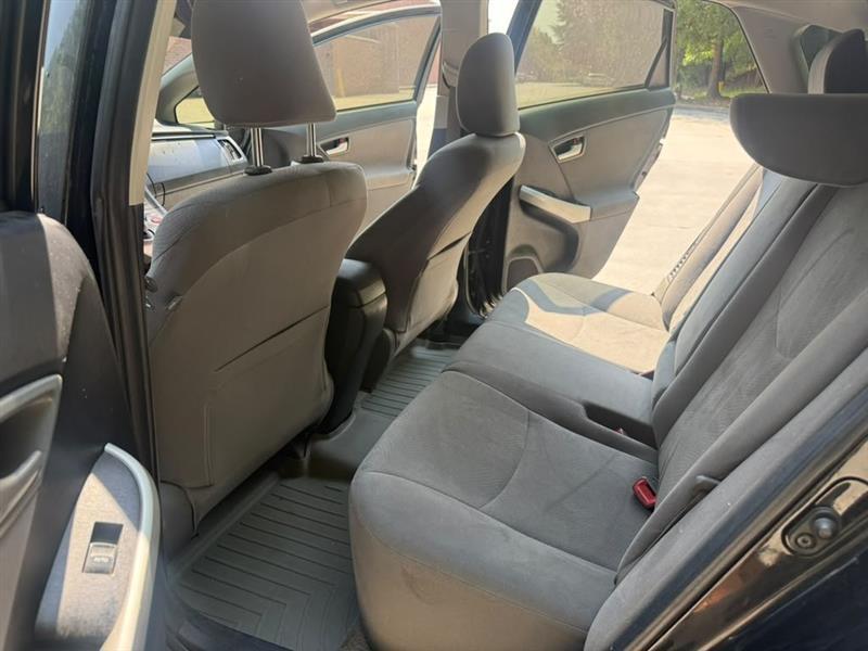 Toyota Prius  2013