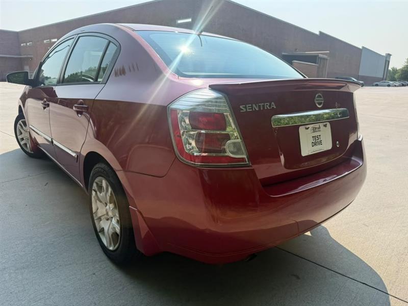 Nissan Sentra  2012