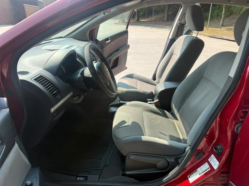 Nissan Sentra  2012