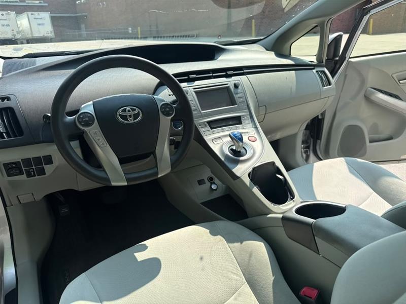 Toyota Prius  2013