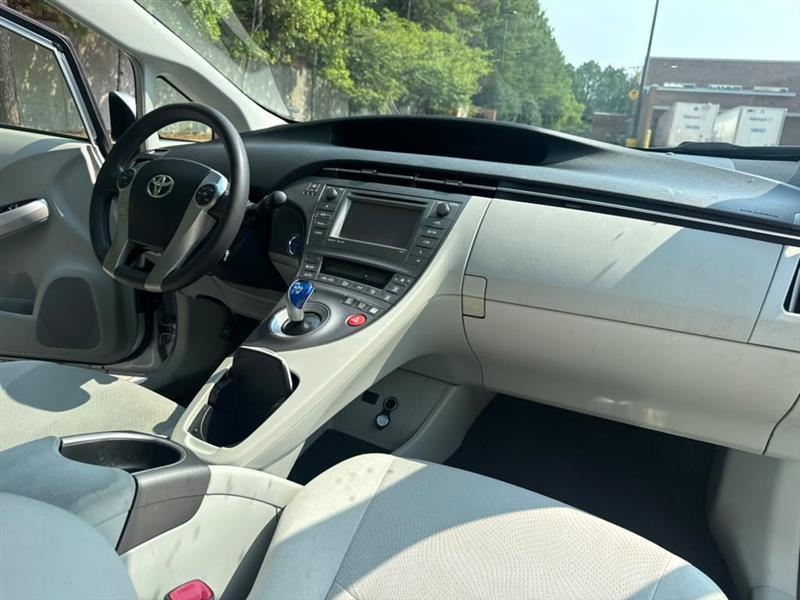 Toyota Prius  2013
