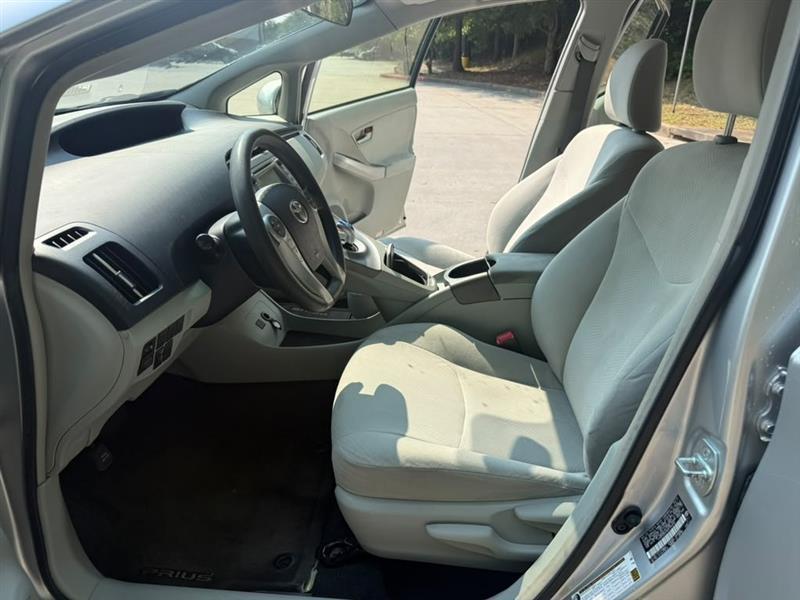 Toyota Prius  2013