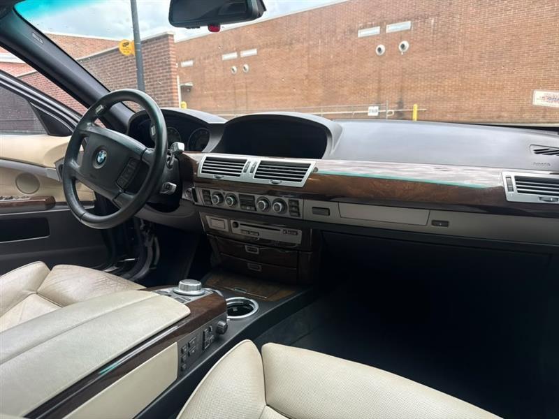 BMW 7-Series  2006