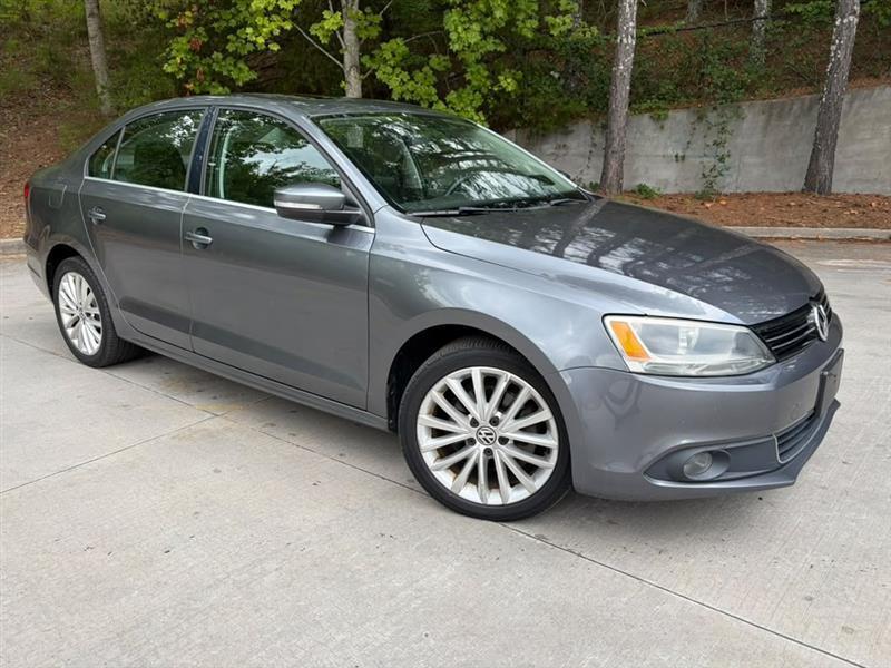 Volkswagen Jetta  2012
