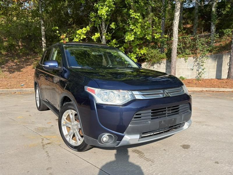 Mitsubishi Outlander  2015