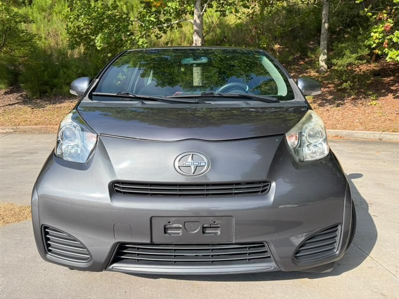 Scion iQ  2012