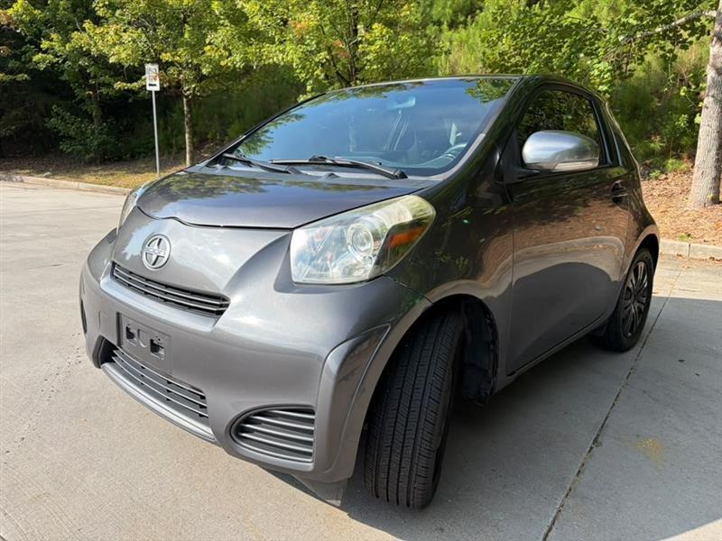 Scion iQ  2012