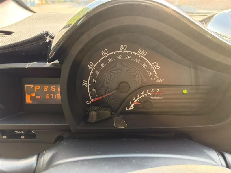 Scion iQ  2012
