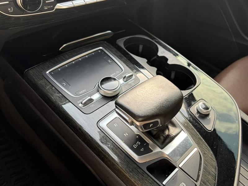 Audi Q7  2017