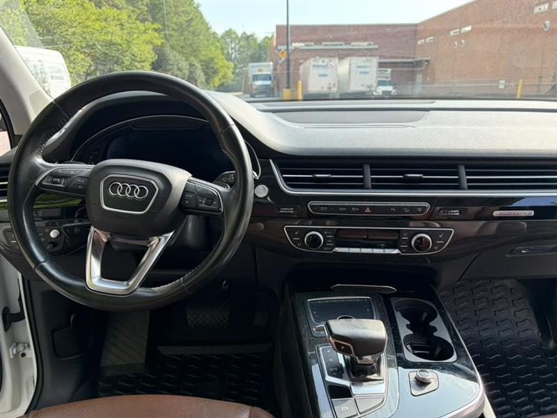 Audi Q7  2017