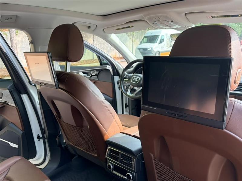 Audi Q7  2017