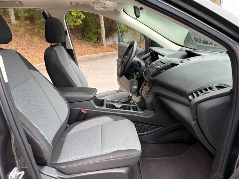 Ford Escape  2017