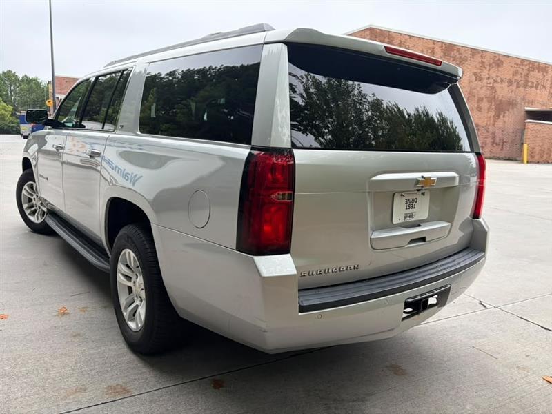 Chevrolet Suburban  2017